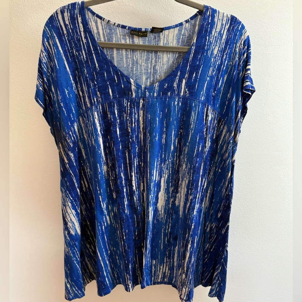 Willi Smith Blue And White V-Neck T-shirt 1X